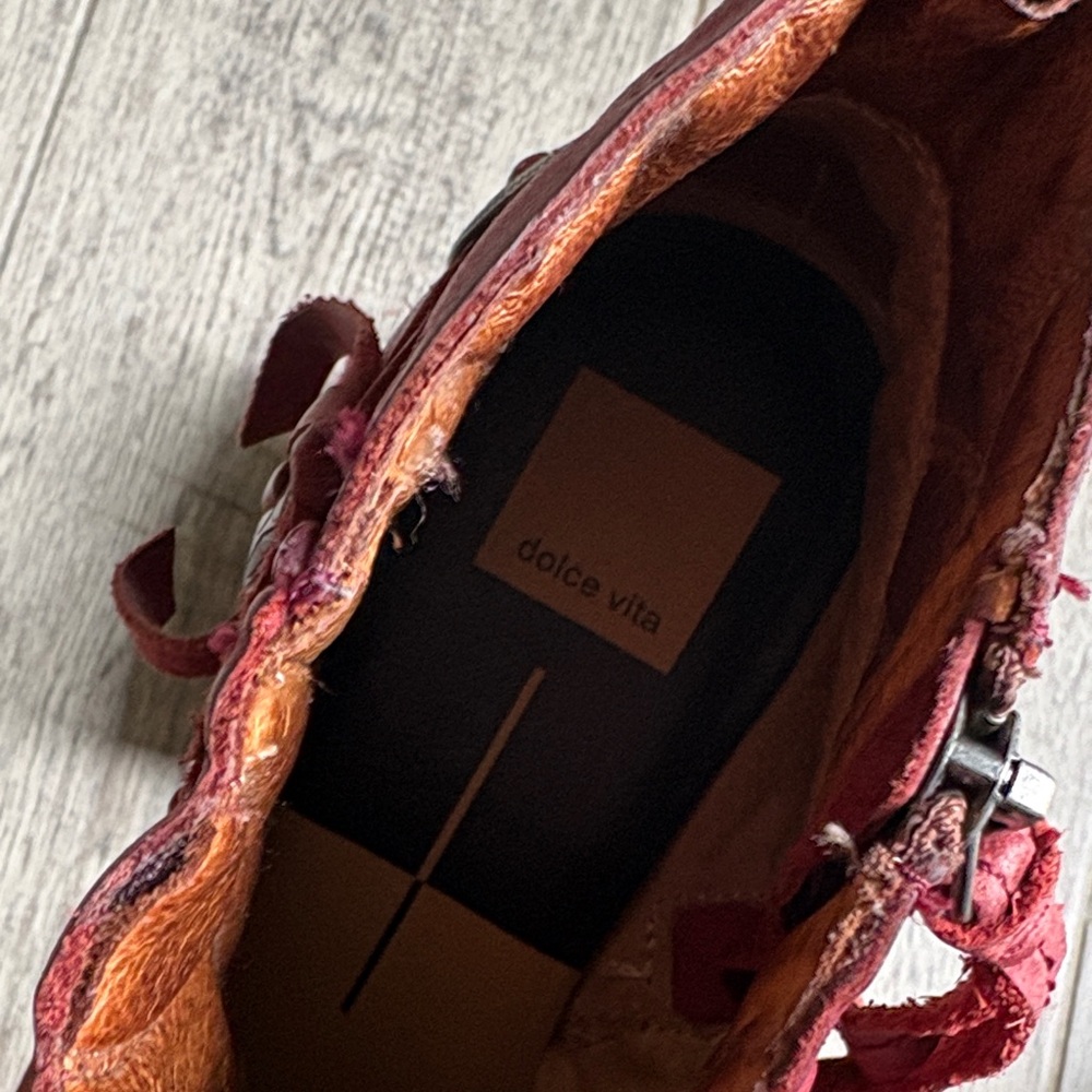 Dolce Vita Red Leather Pointed Ankle Boots with Decorative Buttons - Picture 2 of 12
